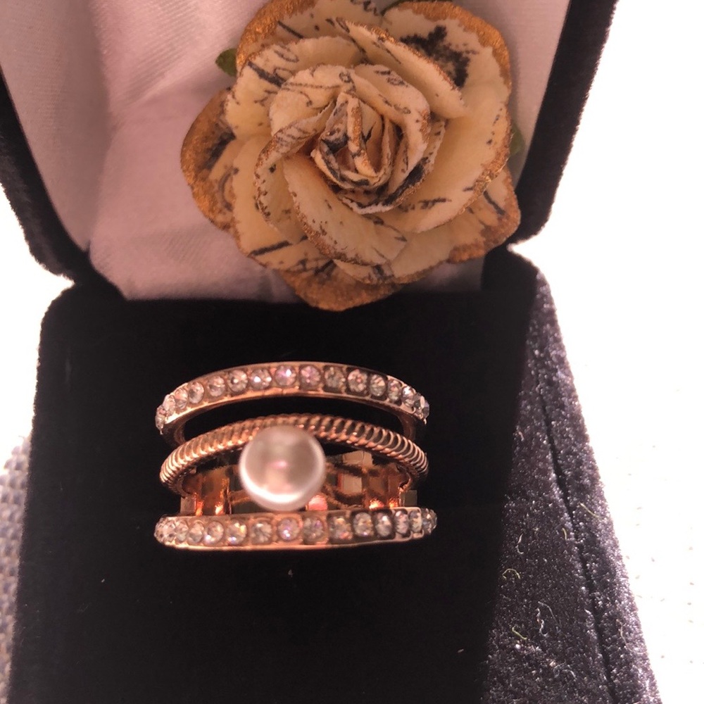 Rose gold earring hoops and  ring - Picture 4 of 6